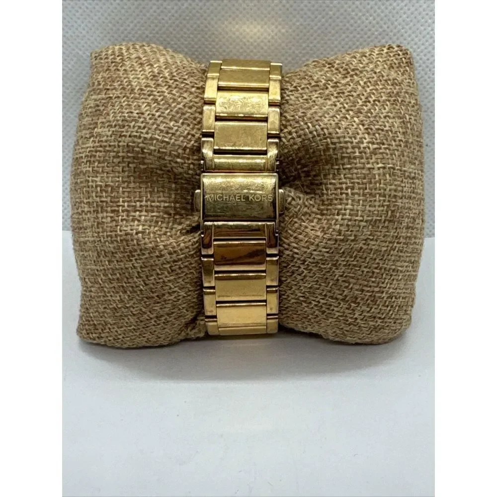 Michael Kors Parker MK5491 Women's Gold Stainless Steel Analog Dial Watch JNA410